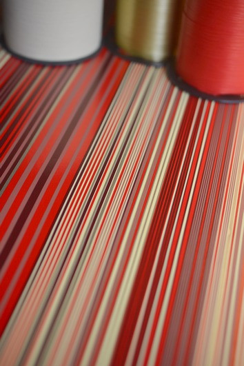 Feuilles de papier cadeau Rayures Rouge Gris Creme 70cm 1m Italie
