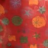 Papier Cadeau Noël Rouge orangé boules étoiles doré mat argent mat feuilles 70cm