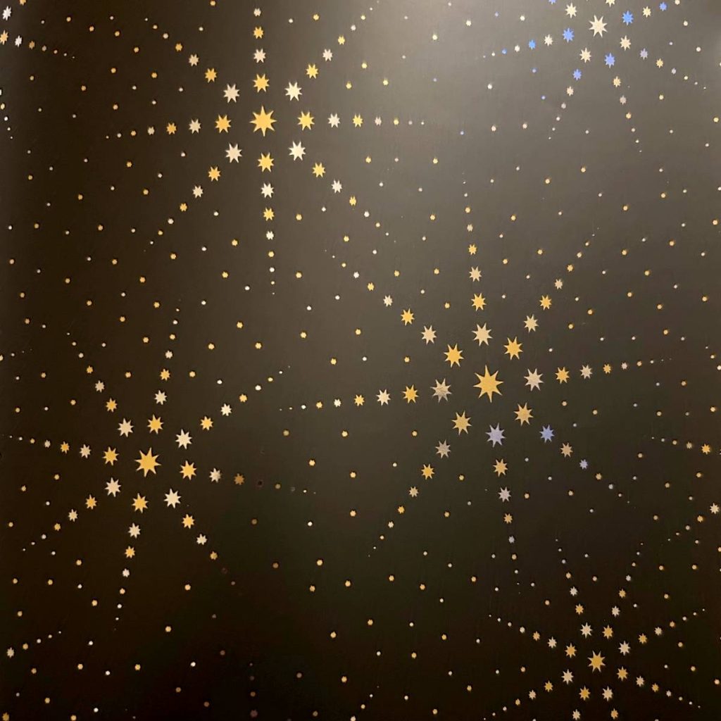 Papier cadeau métallisé noir avec étoiles dorées argentées 50cm 200m bobine comptoir Italie recyclable