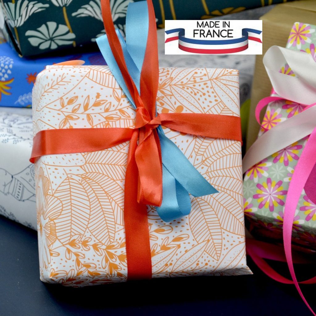 Papier cadeau feuillage orange sur papier blanc France recyclable 70cm